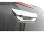 Toyota Hilux 2.4 D-4D Xtra Cab Professional | Stoelverwarming | Trekhaak | Parkeercamera | Roll-bar |