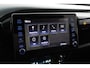 Toyota Hilux 2.4 D-4D Xtra Cab Professional | Stoelverwarming | Trekhaak | Parkeercamera | Roll-bar |