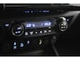 Toyota Hilux 2.4 D-4D Xtra Cab Professional | Stoelverwarming | Trekhaak | Parkeercamera | Roll-bar |