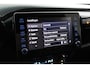 Toyota Hilux 2.4 D-4D Xtra Cab Professional | Stoelverwarming | Trekhaak | Parkeercamera | Roll-bar |