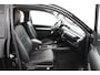 Toyota Hilux 2.4 D-4D Xtra Cab Professional | Stoelverwarming | Trekhaak | Parkeercamera | Roll-bar |