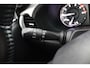 Toyota Hilux 2.4 D-4D Xtra Cab Professional | Stoelverwarming | Trekhaak | Parkeercamera | Roll-bar |