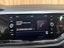 Volkswagen Polo 1.0 TSI Highline Apple CarPlay/Android Auto | Cruise control adaptief | Climate control | DAB ontvangst | Navigatiesysteem | Parkeersensoren voor en achter| Trekhaak