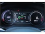 Kia Niro EV e-Niro ExecutiveLine 64 kWh |100% SoH|warmptepomp|trekhaak|dealer onderhouden|leder|elektrische stoelen|