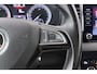 Skoda Karoq 1.5 TSI 150PK Business Trekhaak Carplay Camera