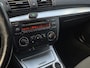 BMW 1-Serie 120i High Executive | Lm velgen | Airco | PDC |