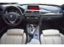 BMW 3-Serie 330i Luxury Edition '19 LED Leder Individual Navi Clima Cruise