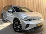 Volkswagen ID.4 Pro 77 kWh Apple CarPlay/Android Auto | Climate control | Cruise control adaptief | DAB ontvangst | LED verlichting | Navigatiesysteem | Sfeerverlichting | Trekhaak uitklapbaar