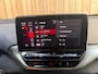 Volkswagen ID.4 Pro 77 kWh Apple CarPlay/Android Auto | Climate control | Cruise control adaptief | DAB ontvangst | LED verlichting | Navigatiesysteem | Sfeerverlichting | Trekhaak uitklapbaar