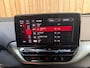 Volkswagen ID.4 Pro 77 kWh Apple CarPlay/Android Auto | Climate control | Cruise control adaptief | DAB ontvangst | LED verlichting | Navigatiesysteem | Sfeerverlichting | Trekhaak uitklapbaar