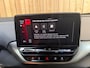 Volkswagen ID.4 Pro 77 kWh Apple CarPlay/Android Auto | Climate control | Cruise control adaptief | DAB ontvangst | LED verlichting | Navigatiesysteem | Sfeerverlichting | Trekhaak uitklapbaar