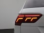 Volkswagen Tiguan 1.4 TSI eHybrid R-Line Business 245PK DSG Panoramadak, Trekhaak, Leder, Memorystoel, 360gr. Camera, Black Style, 20" LM Velgen, Matrix-LED Verlichting, Stoel-stuurverwarming, DCC