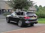 BMW X3 xDrive30e Business Edition Plus | M-Pakket | Panoramadak | Trekhaak | 360 Camera | Sfeerverlichting | ACC | NL-Auto |