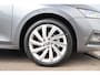Skoda Octavia Combi 1.0 TSI Business Edition Plus Trekhaak Panoramadak Navigatie 18 inch LMV Carplay Android Climate Adaptive Cruise Stoelverwarming