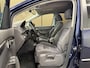 Volkswagen Touran 1.2 TSI Highline BlueMotion * Trekhaak / Navigatie / LM Velgen / NL Auto *