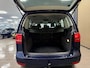 Volkswagen Touran 1.2 TSI Highline BlueMotion * Trekhaak / Navigatie / LM Velgen / NL Auto *