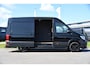 Volkswagen Crafter 35 2.0 TDI L3H3 RWD Black Edition Camera, Adaptieve Cruise, 3500kg Trekhaak, Automaat, LED, Geveerde stoel, 164pk, Massage stoel, Uniek!