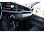 Volkswagen Transporter 2.0 TDI L1H1 30 Black Edition Camera, Cruise, Caprlay, 150pk, automaat, Multimedia, Trekhaak, Sensoren, Laadruimte betimmering, Uniek!