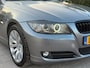 BMW 3-Serie 320i AIRCO CRUISE LEDER NAVI PANO PDC XENON