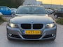 BMW 3-Serie 320i AIRCO CRUISE LEDER NAVI PANO PDC XENON