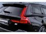 Volvo V60 2.0 T6 Recharge AWD R-Design | Plug-in Hybrid (PHEV) | Trekhaak | Harman Kardon Audio | Achteruitrijcamera | Parkeersensoren | Keyless Entry | Elektrische Achterklep | Elektrisch Verstelbare Voorstoelen | Stoelverwarming | LED Koplampen Adaptief | Navigatie | Apple Carplay | Android Auto