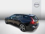 Volvo V60 2.0 T6 Recharge AWD R-Design | Plug-in Hybrid (PHEV) | Trekhaak | Harman Kardon Audio | Achteruitrijcamera | Parkeersensoren | Keyless Entry | Elektrische Achterklep | Elektrisch Verstelbare Voorstoelen | Stoelverwarming | LED Koplampen Adaptief | Navigatie | Apple Carplay | Android Auto