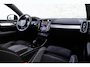 Volvo XC40 2.0 B4 Plus Dark | Trekhaak | Panoramadak | Harman Kardon Audio | Achteruitrijcamera | Parkeersensoren | Keyless Entry | Elektrische Achterklep | Elektrisch Verstelbare Voorstoelen | Stoelverwarming | Google Navigatie | Apple Carplay | Android Auto | Lichtmetalen Velgen 18 inch