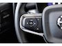 Volvo XC40 2.0 B4 Plus Dark | Trekhaak | Panoramadak | Harman Kardon Audio | Achteruitrijcamera | Parkeersensoren | Keyless Entry | Elektrische Achterklep | Elektrisch Verstelbare Voorstoelen | Stoelverwarming | Google Navigatie | Apple Carplay | Android Auto | Lichtmetalen Velgen 18 inch