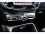 Volvo XC40 2.0 B4 Plus Dark | Trekhaak | Panoramadak | Harman Kardon Audio | Achteruitrijcamera | Parkeersensoren | Keyless Entry | Elektrische Achterklep | Elektrisch Verstelbare Voorstoelen | Stoelverwarming | Google Navigatie | Apple Carplay | Android Auto | Lichtmetalen Velgen 18 inch