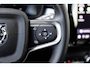 Volvo XC40 2.0 B4 Plus Dark | Trekhaak | Panoramadak | Harman Kardon Audio | Achteruitrijcamera | Parkeersensoren | Keyless Entry | Elektrische Achterklep | Elektrisch Verstelbare Voorstoelen | Stoelverwarming | Google Navigatie | Apple Carplay | Android Auto | Lichtmetalen Velgen 18 inch