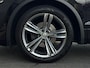 Volkswagen Tiguan 1.4 TSI/150pk ACT Highline Business R|2018|NAP|R-line|Pano|Trekhaak|Camera|Dynaudio|Adaptive|V-Cockpit|19"LMV