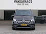 Mercedes-Benz V-klasse 300d Lang DC Avantgarde Edition | Grijs Kenteken | 360°-camera | Burmester | Carbon interieur | Trekhaak | Dodehoek detectie | Elektrische schuifdeuren + achterklep | ACC | Stoelventilatie | Memory | Full LED
