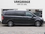 Mercedes-Benz V-klasse 300d Lang DC Avantgarde Edition | Grijs Kenteken | 360°-camera | Burmester | Carbon interieur | Trekhaak | Dodehoek detectie | Elektrische schuifdeuren + achterklep | ACC | Stoelventilatie | Memory | Full LED