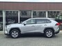 Toyota RAV4 Hybrid 220 AWD Dynamic | Stoelverwarming, Groot scherm, Parkeersensoren, Licht + Regensensor, 1650KG Trekgewicht