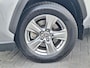 Toyota RAV4 Hybrid 220 AWD Dynamic | Stoelverwarming, Groot scherm, Parkeersensoren, Licht + Regensensor, 1650KG Trekgewicht