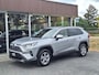 Toyota RAV4 Hybrid 220 AWD Dynamic | Stoelverwarming, Groot scherm, Parkeersensoren, Licht + Regensensor, 1650KG Trekgewicht
