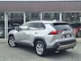 Toyota RAV4 Hybrid 220 AWD Dynamic | Stoelverwarming, Groot scherm, Parkeersensoren, Licht + Regensensor, 1650KG Trekgewicht