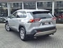 Toyota RAV4 Hybrid 220 AWD Dynamic | Stoelverwarming, Groot scherm, Parkeersensoren, Licht + Regensensor, 1650KG Trekgewicht