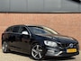 Volvo V60 1.6 T3 R-DESIGN | NL-AUTO! | DEALER OH | TREKHAAK!
