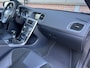 Volvo V60 1.6 T3 R-DESIGN | NL-AUTO! | DEALER OH | TREKHAAK!