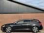 Volvo V60 1.6 T3 R-DESIGN | NL-AUTO! | DEALER OH | TREKHAAK!