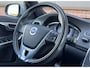 Volvo V60 1.6 T3 R-DESIGN | NL-AUTO! | DEALER OH | TREKHAAK!