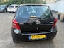 Toyota Yaris 1.0 VVTi +