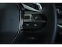 Peugeot 3008 1.6 HYbrid 225 GT | Adapt. Cruise | Trekhaak | Blackpack | Nightvision | Massage | Schuifdak | Focal | Memory | Stoelverwarming | Elektr. Klep | Keyless | 19 Inch | Camera |