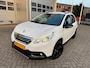Peugeot 2008 1.2 PureTech Allure Airco, Navigatie, Pdc