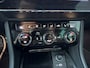 Skoda Superb Combi 1.4 TSI iV Sportline - Navi - Memory Sportstoelen - Camera - Stoel-stuurverwarming - 19" LM velgen - Rijklaar