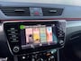 Skoda Superb Combi 1.4 TSI iV Sportline - Navi - Memory Sportstoelen - Camera - Stoel-stuurverwarming - 19" LM velgen - Rijklaar