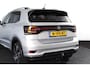 Volkswagen T-Cross 1.5 TSI Style Business R 150 PK | Adapt. Cruise | Stoelverw. | PDC | Camera | NAV + App. Connect | ECC | Trekhaak | LM 18" |