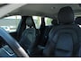Volvo XC60 T5 AUT. AWD Momentum | Autonomous emergency braking | Cruise control | Electronic climate control | Connect pack | Parkeerverwarming | Stuurwiel verwarmd | Voorstoelen verwarmd | Dodehoek detectie | Lederen bekleding | 18" lichtmetalen velgen |