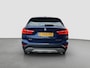 BMW X1 sDrive20i High Executive Automaat | Camera | Lederen bekleding | Parkeersensoren | Cruise controle | 18'' velgen | Elektrische achterklep | LED koplampen | Stoelverwarming | Climate controle